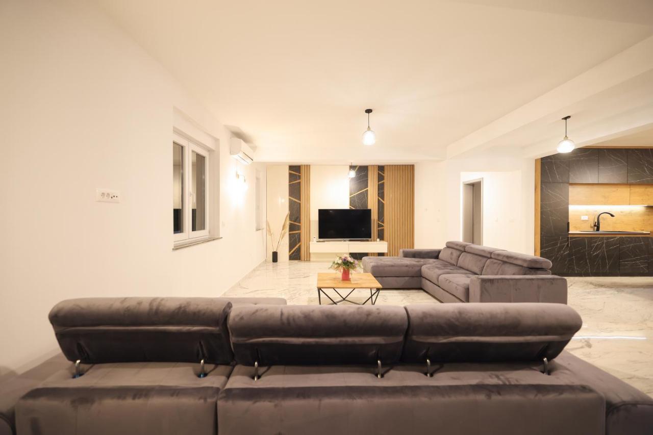 Rhapsody In Green - Luxury Villa In Zadar Crno Exterior foto